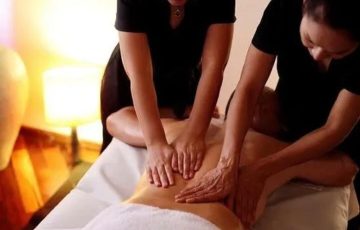 Four Hand Massage